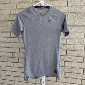 Nike Gray Dri-Fit Athletic T-shirt Small EUC
